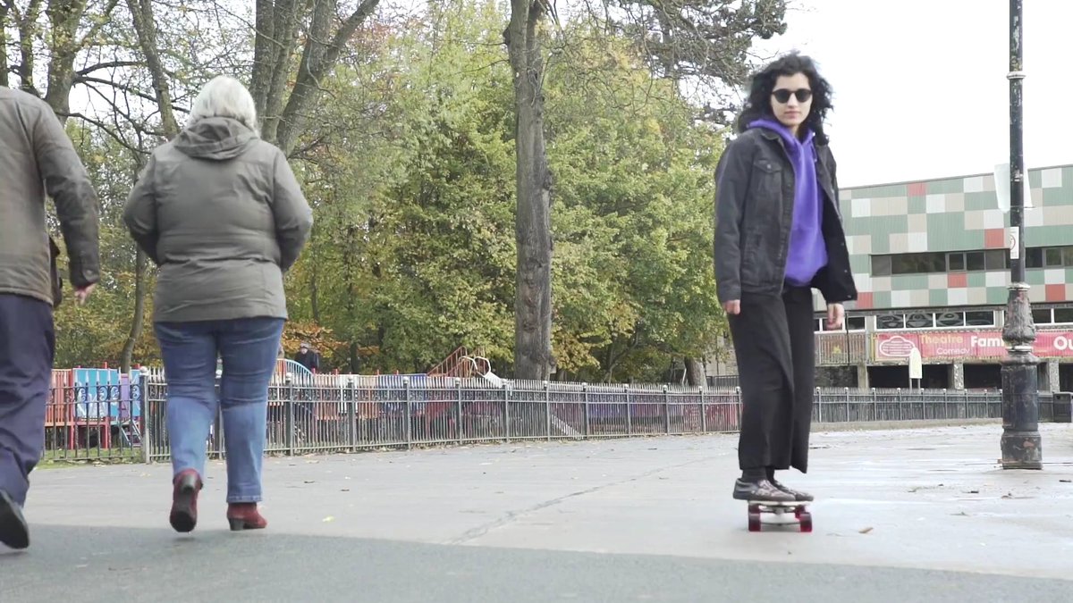 IAmBirmingham's tweet photo. It's Day 2 of the city's Weekend of Wednesdays film festival in #Digbeth.
Here's all the films and docs screening today, including #BoardersWithoutBorders, a film about an all-female BME #Brummie longboarding crew - https://t.co/1nMdOpDNUT

#WeekendOfWednesdays #WoW18 #WoWmoments https://t.co/8PRKaBHo4G