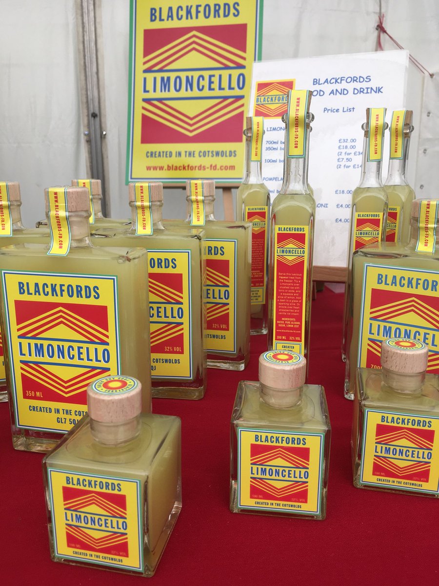 A sunny Sunday at Broadway Food Festival!