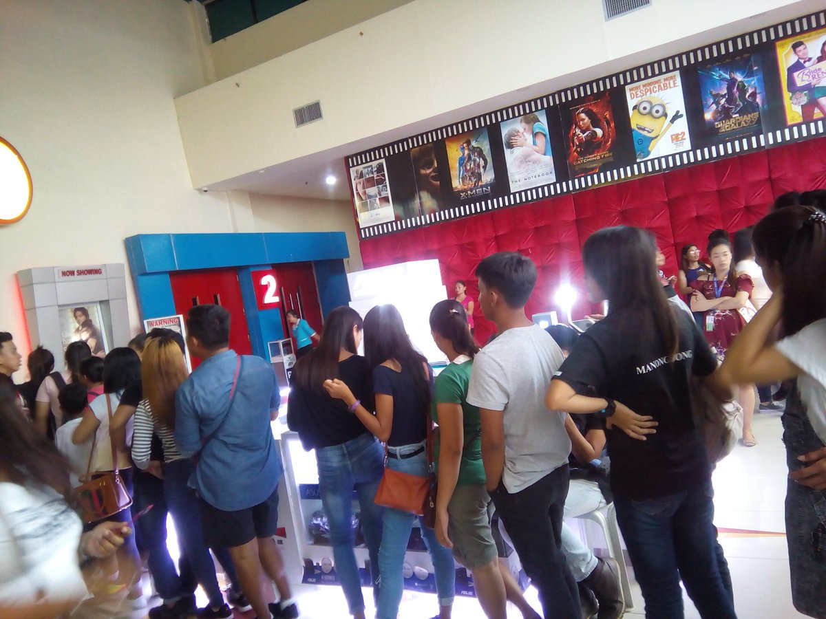 lala92682's tweet photo. Pila kaninang 12:30 para sa sa 2:30 screening ng THOU sa xentro mall calapan @itsGNR89 @KaDsOrMindoro https://t.co/gpnGE3e7Lm