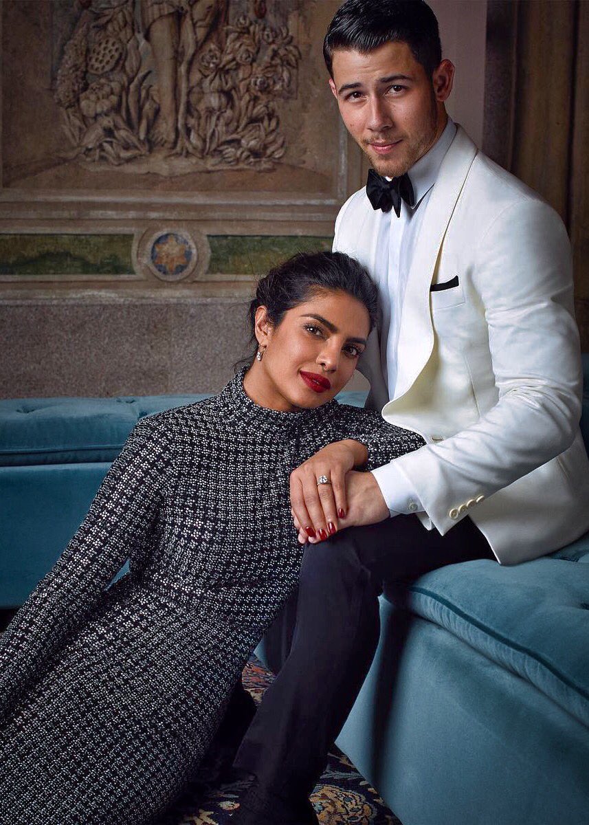 DmpN5sTWwAARsFF.jpg:large