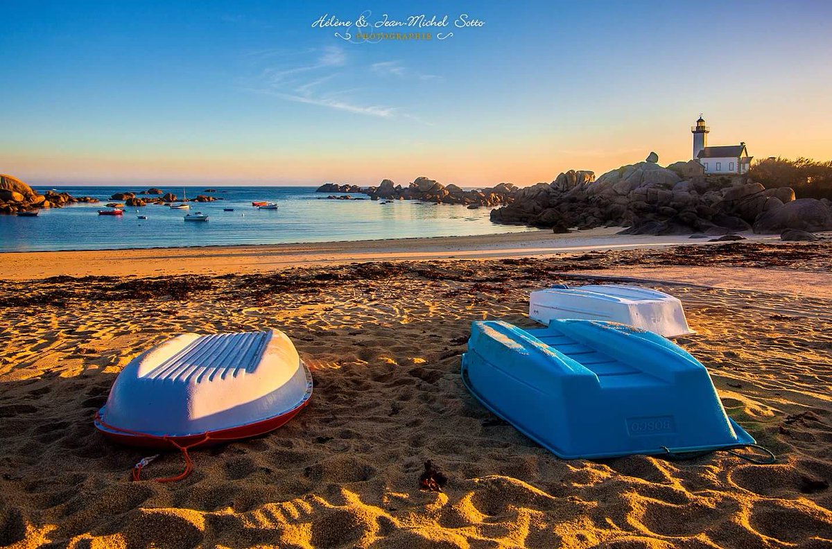 Manoir_de_Trefalegan_**** tweet media