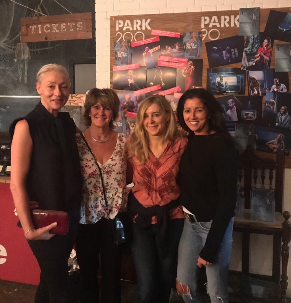 SeamsBeauty's tweet photo. After the best show ⁦@LittleVoicePark⁩ amazing performance #SallyGeorge ⁦@sallyge1⁩ ⁦@VaughanXara⁩ https://t.co/s6YNpg0Rmh