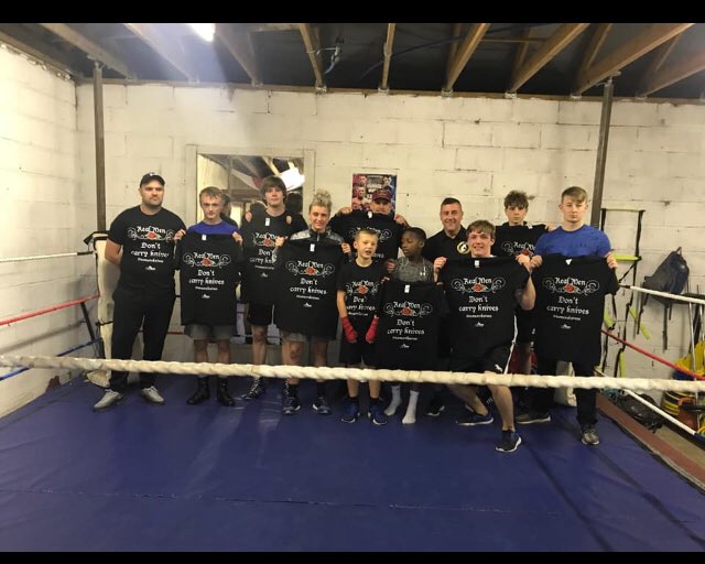 nigelspencer32's tweet photo. Great to have Anfield ABC down sparring at terry spencer ABC with there message real men don’t carry knives. Have to get this message out with another life lost just hours later in Runcorn, thoughts are with the family involved it’s got to stop 🙏 https://t.co/AKrovxnf5A