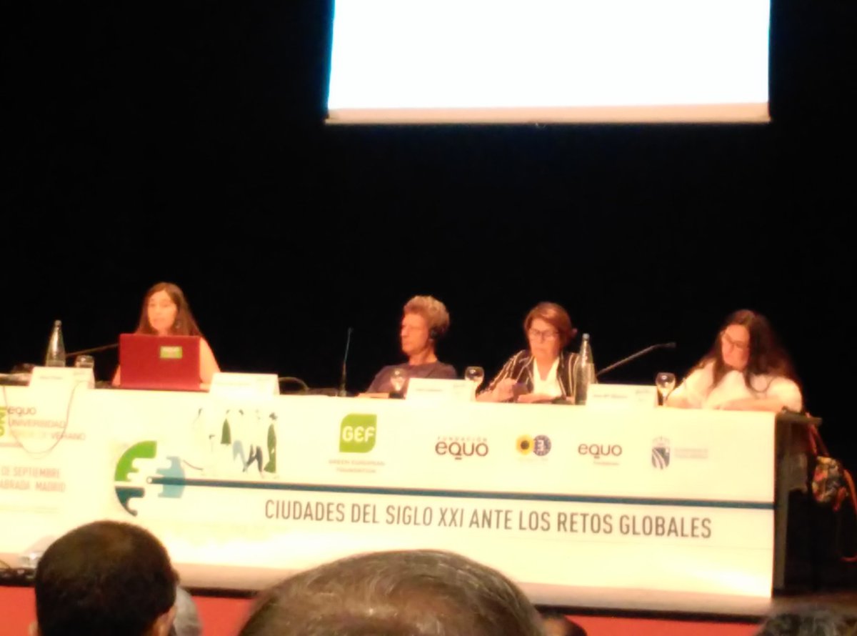 pilarcalvoh's tweet photo. Ciudades verdes: igualitarias y sostenibles @Neustru nos cuenta el magnífico trabajo que se está haciendo y todo el que aún queda por hacer en Baleares desde su experiencia de concejala de Palma. En #Univerde2018 de la @FundacionEQUO con @EquoFuenlabrada @Equo https://t.co/8fJ2PnXa45