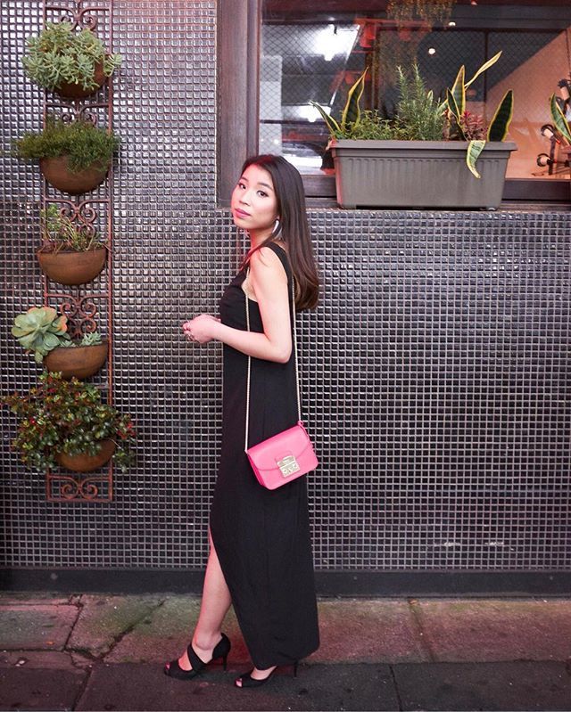 thehanihanii's tweet photo. Staring right back at you 🍒
So glad that winter is over, who’s with me? 
#springishere #notawinterperson #pink #melbourne #womaninblack https://t.co/F4ULSXGEfP https://t.co/jXhVGrQkWr