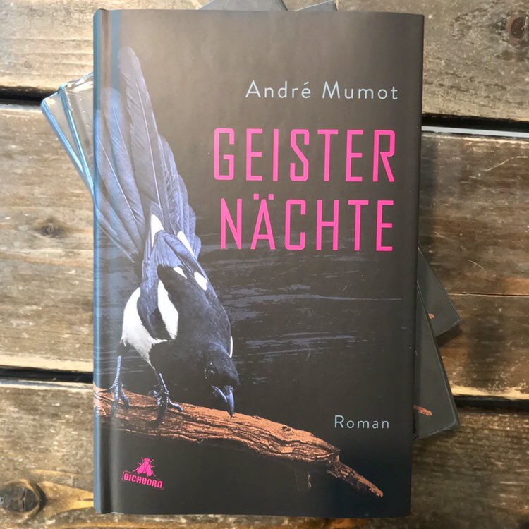 ocelot_berlin's tweet photo. #erstesätze „Der Abend, an dem Jakob Bechstein ins Koma geprügelt wird, ist einer der schönsten des Sommers.“ André Mumot „Geisternächte“ - wir sind flitzebogengespannt auf die Buchpremiere am kommenden Mittwoch um 20 Uhr im ocelot. https://t.co/l6hVuSviMY