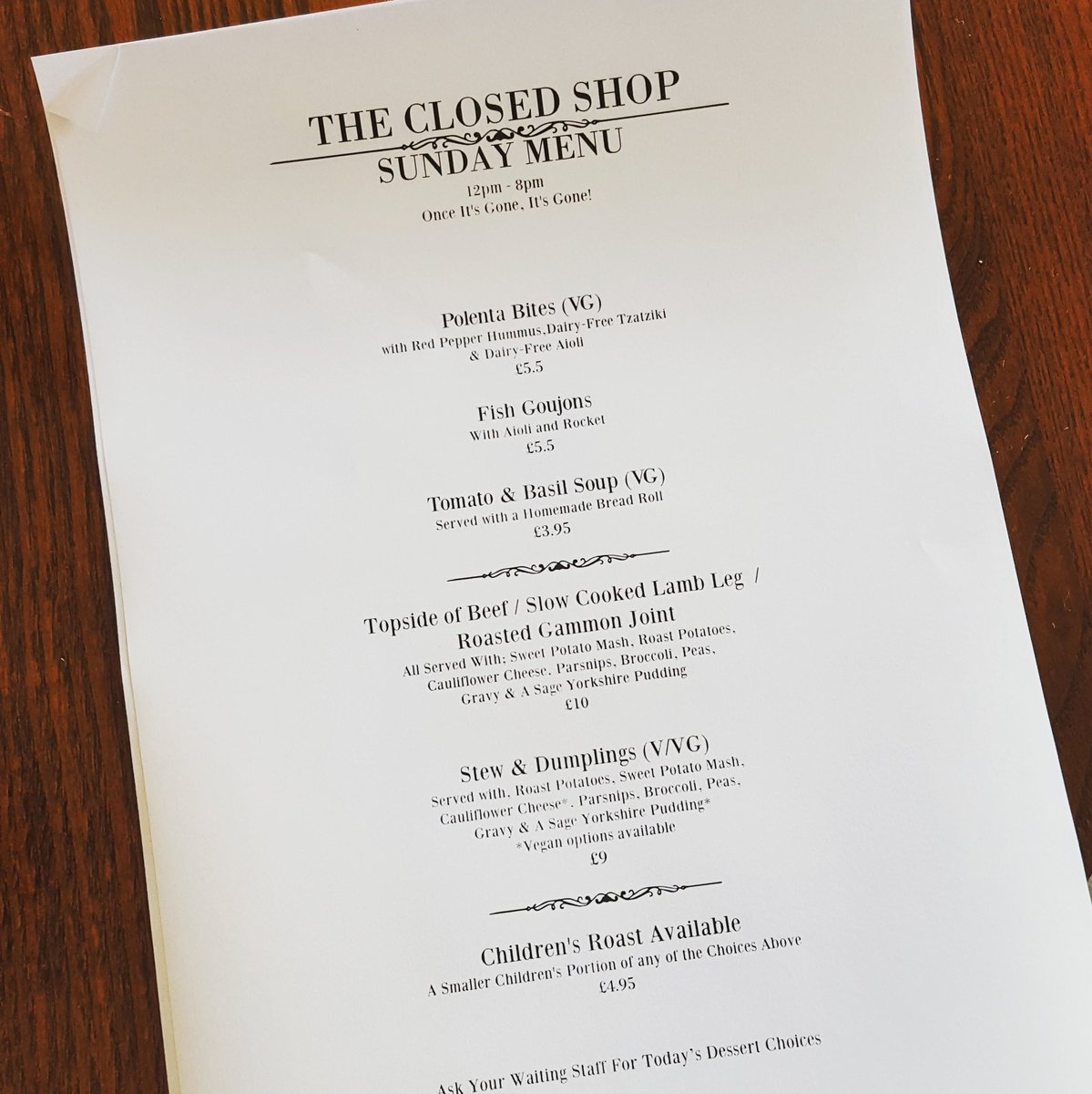 Today's Sunday Lunch Menu, featuring some tasty roast dinners! Served until we sell out, so come grab yours quick! 🍖🍗🍽️ #roasts #roast #sundayroast #veganfood #vegan