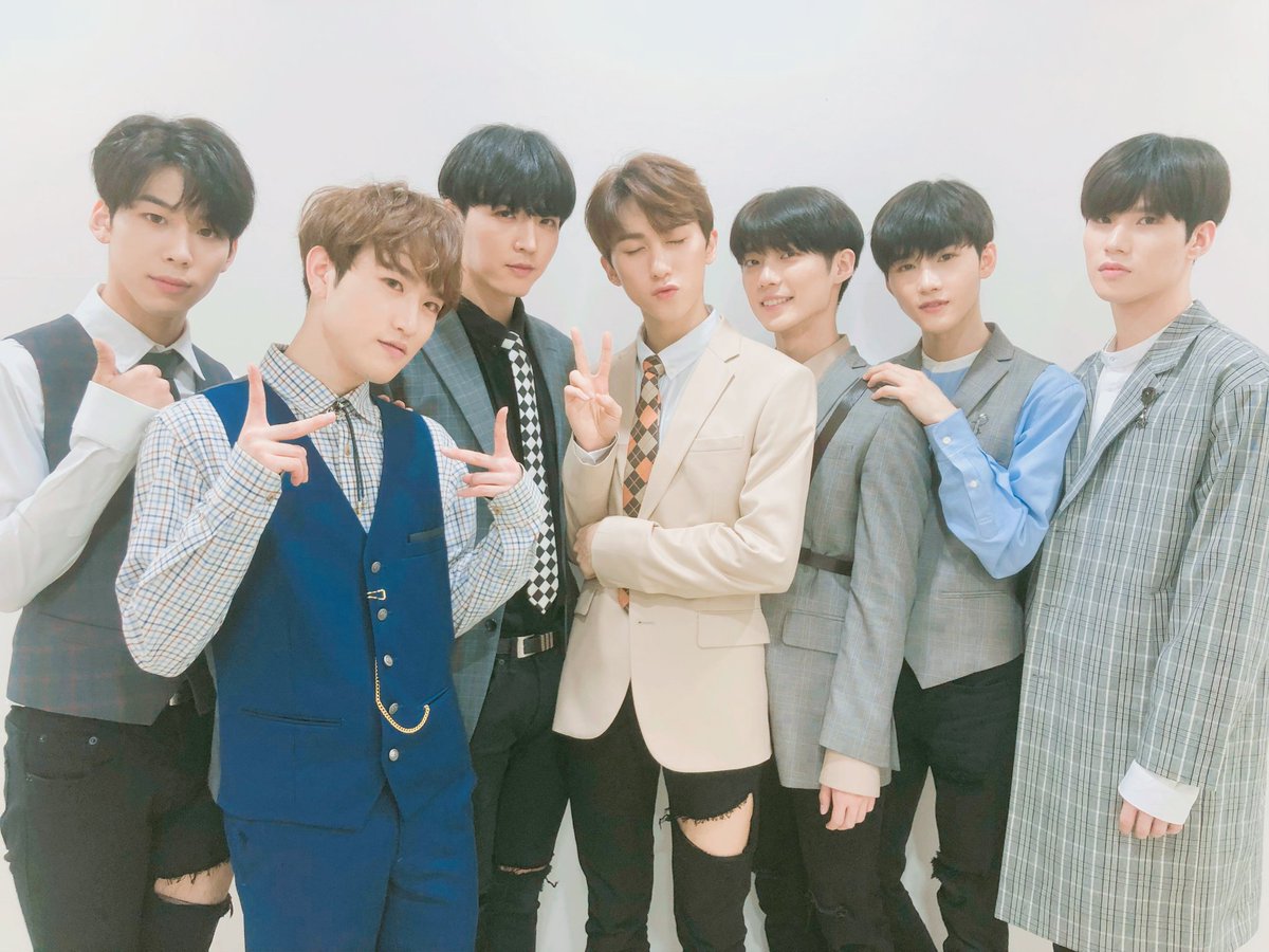 TARGET7_K's tweet image. #오늘의타겟
TO. WONNIE #팬사인회 와주신 워니분들 너무 고맙고 반가웠습니다~ 요즘 갑자기 추워진다고 하니깐 #워니 여러분들 감기조심하세요😷
#타겟 #TARGET #슬찬 #지아이 #제스 #현 #로이 #바운 #우진 #타겟하세요