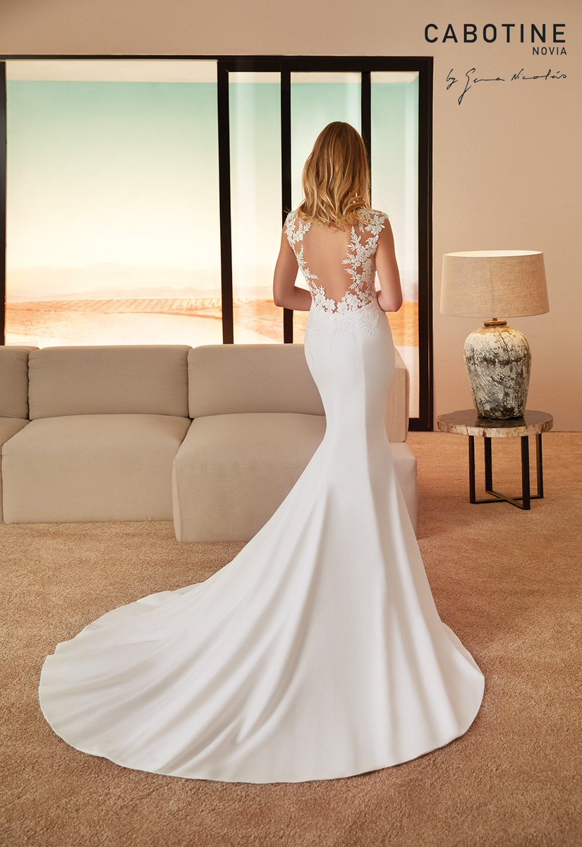 Discover the power of SELF-love with the figure-enhancing trumpet silhouette, semi-sheer back neckline and stunning lace embellishments of Fontana, part of the 2019 #bridal collection. #BrideToBe #WeddingDress