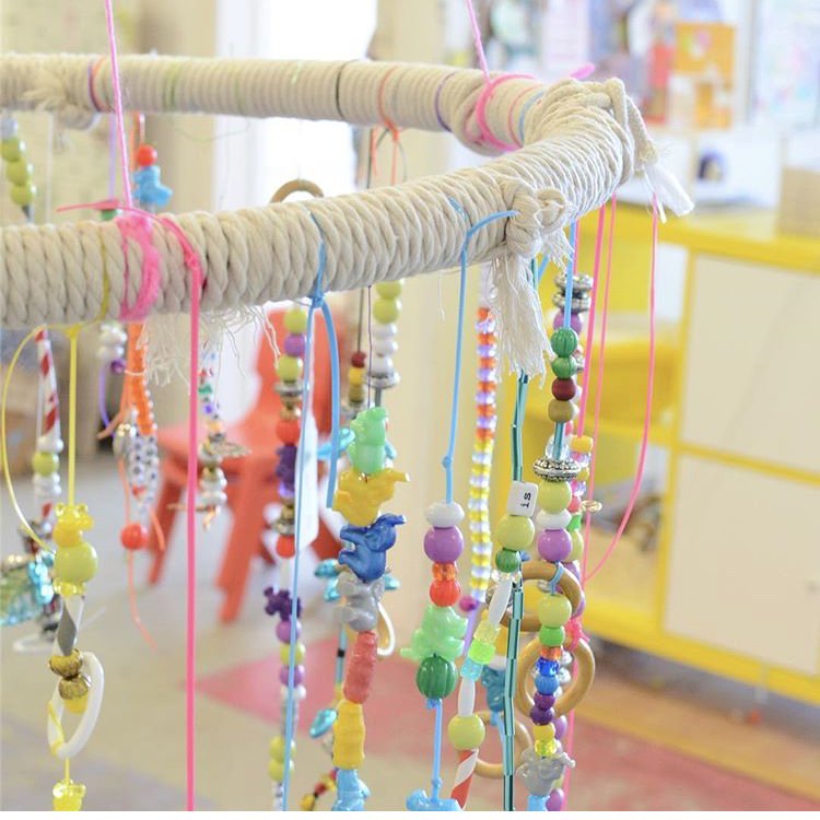 Lovely as it is, you can't have your kids' artwork HANGING AROUND forever! Send it to us and we'll professionally photograph it and create a beautiful hardback booked willed with their art. Order your box at artkivebox.com .
📷: <a href="/mericherryla/">mericherryla</a>