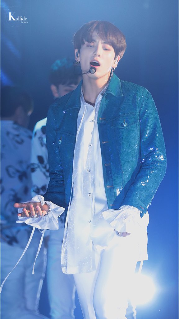 kollide970901's tweet photo. 180908  LYS in LA.

Euphoria.

#JUNGKOOK #전정국 #정국 https://t.co/XiamYTcFm4
