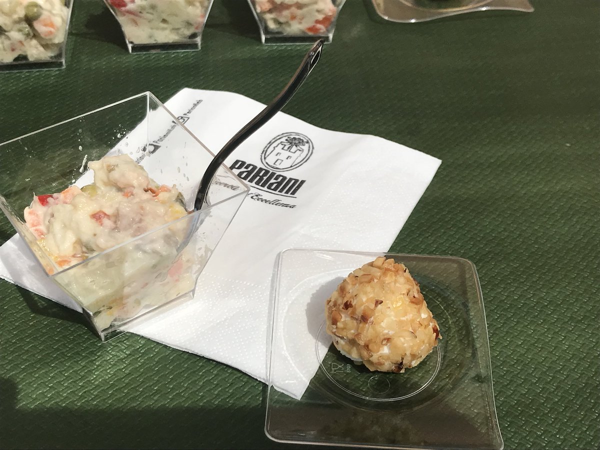 padovani_gigi's tweet image. Si fa cultura della @Nocciolaitalia a Cortemilia per iniziativa di @ParianiLab con @PasticceriaInt e @guidocastagna