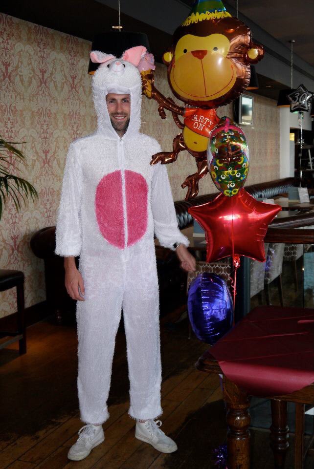 EmOnions's tweet photo. Happy Birthday @BunnyOnions 😂 This pic never gets old! #Funions xxx https://t.co/KkjaR3Esfs