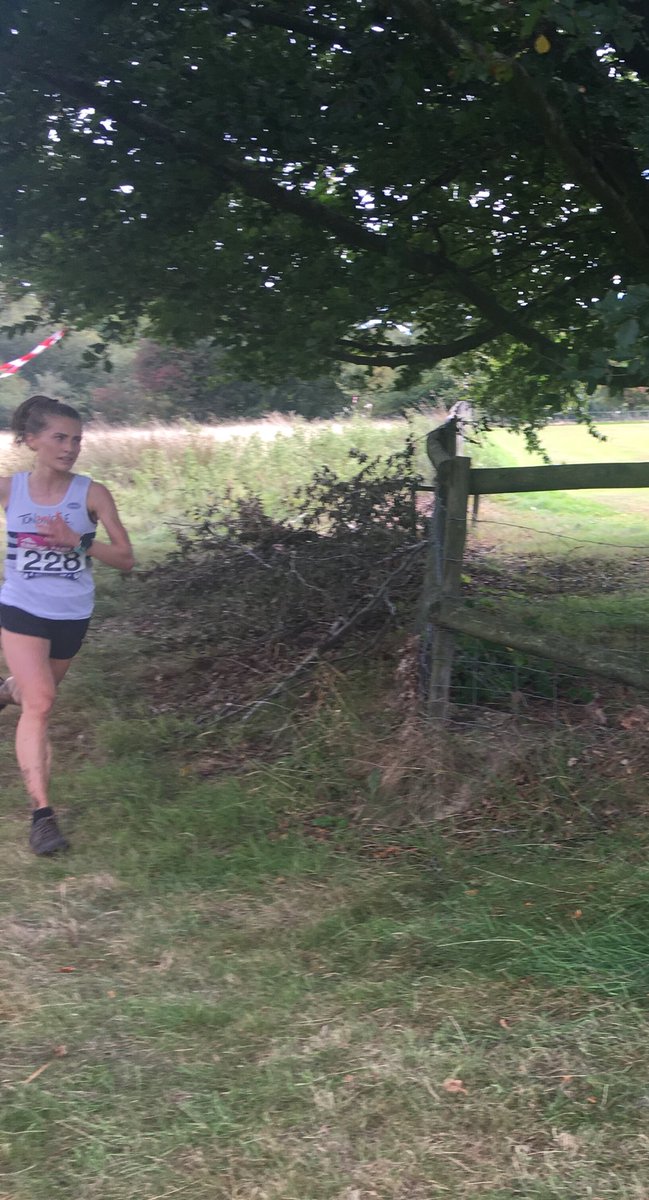 Eridge10's tweet photo. 🏆And the winners are...

🥇Lucy Reid  #TonbridgeAC 1:07 💥New women’s course record and FIRST women to win the race outright 👌🏼

🥇 Billy Hobbs #TunbridgeWellsHarriers 1:09 https://t.co/JgkxL2f1ps