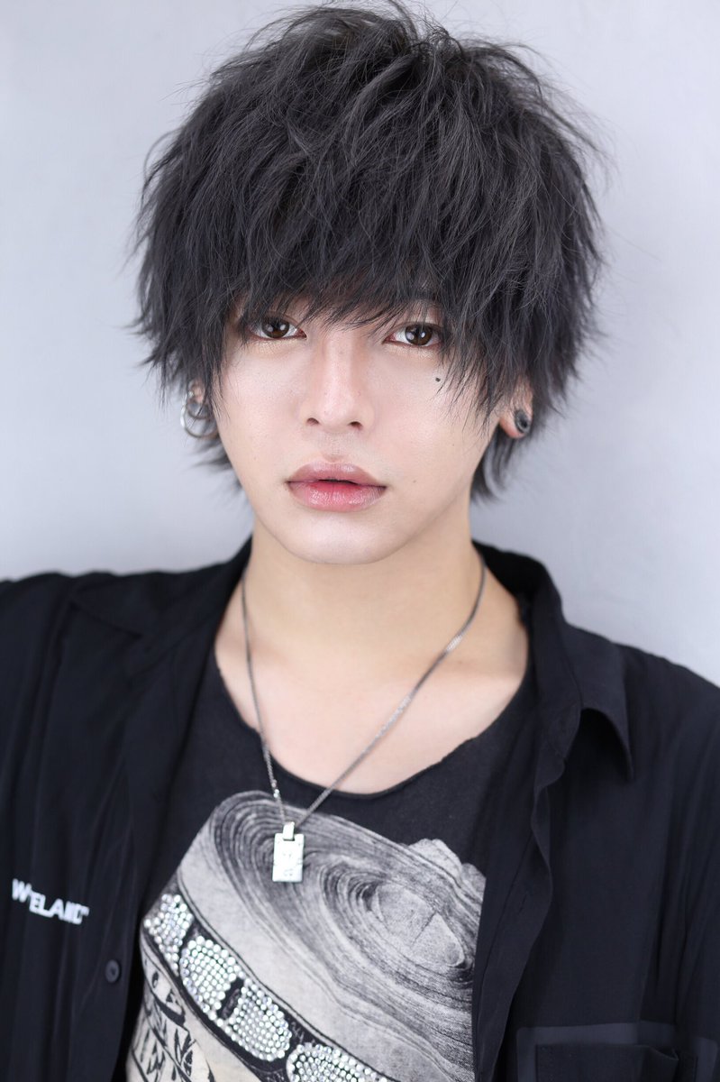 ট ইট র Lipps 渋谷 リップス シブヤ かっこよくなりたい 可愛くなりたい っていうのは 誰もが思うこと お洒落な服を着たり メイクをしたり カッコいい髪型にしたり 自分史上最高の姿に変えさられるのは 私達だけ 365days 1style 9月start