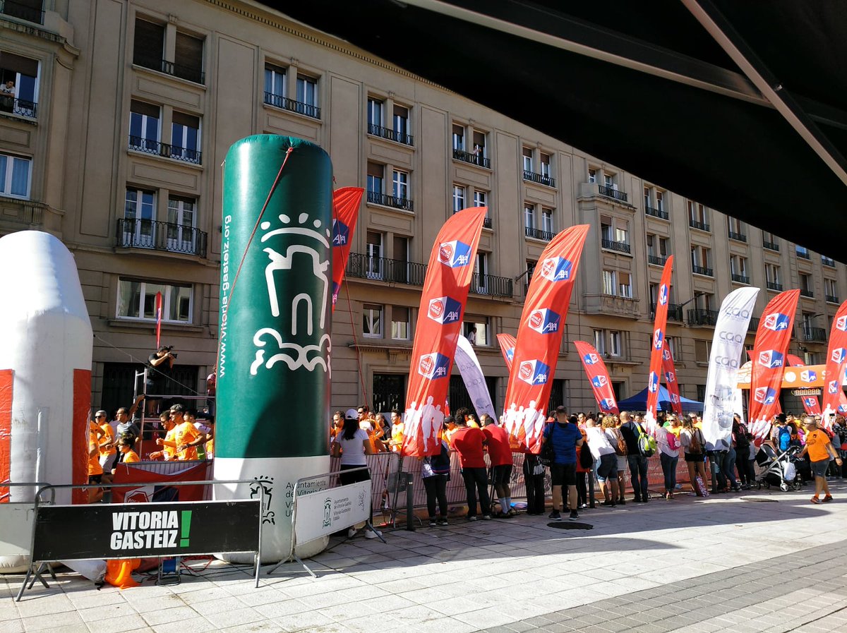 Cerrando el <a href="/FesTVal/">FesTVal</a> con la carrera
<a href="/Ponle_Freno/">Ponle Freno</a> #CarreraPFVitoria2018 <a href="/kalezkaleVG/">Kalez Kale</a>