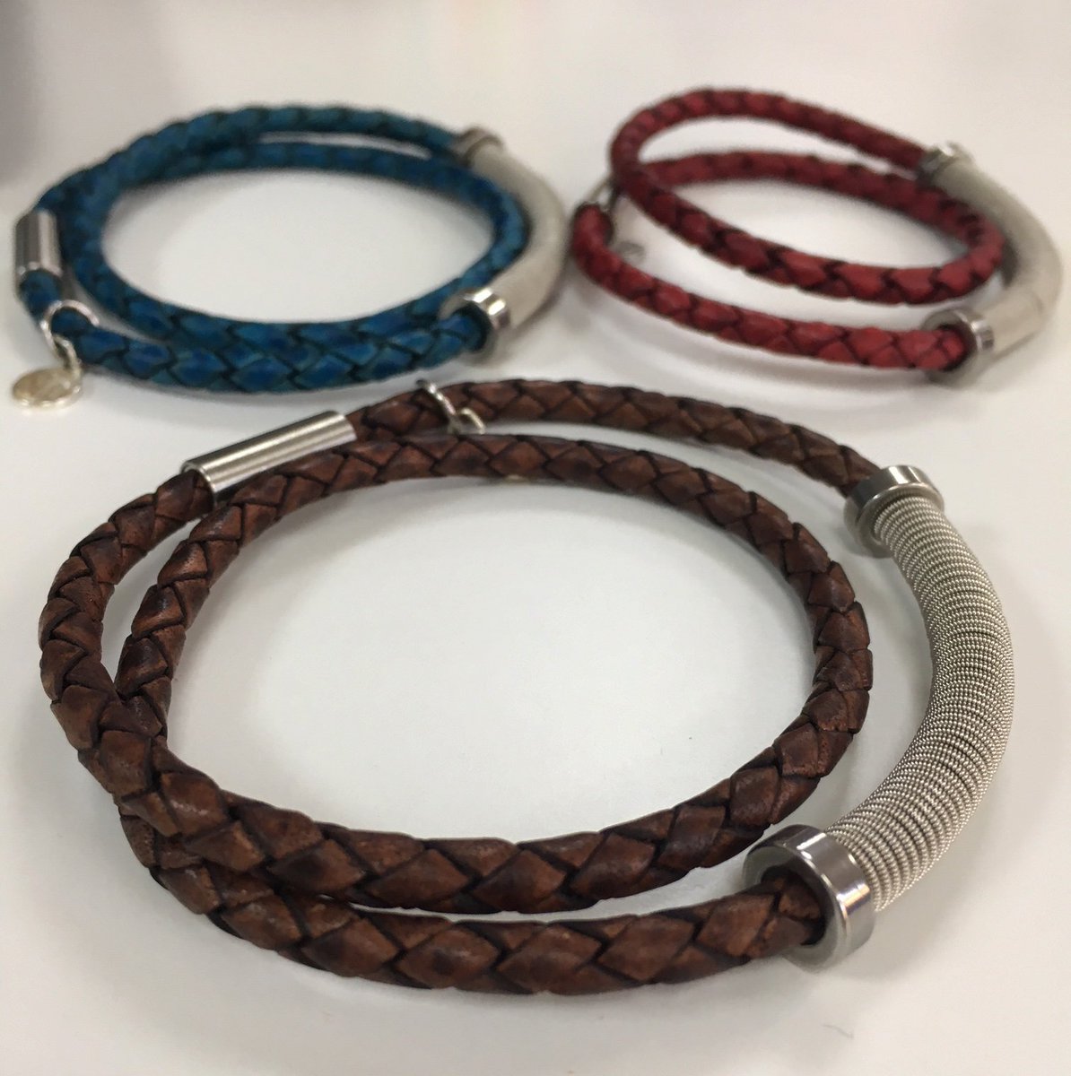 the_guitarwrist's tweet photo. we've got new "rhapsody" bracelets and "melody" earrings available in the store from played strings from @NBThieves @NBTConor @NBTJoe https://t.co/5lHsY2Ztxq  the band are supporting @MindCharity  @NBTArgentina @nbtspainoficial @NBThievesCanada @nbtpoland @NBT_WW #makeadifference https://t.co/RDHy411KaT