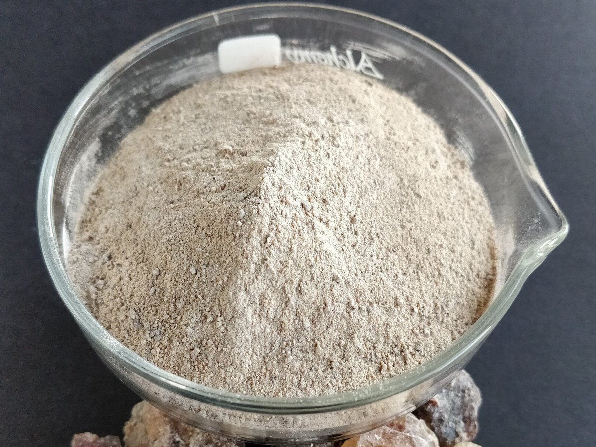 ApothecarysG's tweet photo. New in my #etsy shop: Madagascar Elemi Resin Extract. For Cremes, Salves, Solid perfumes, Cosmetics, Incense and Moustache wax. https://t.co/nyvRAyxi4H #fragrance #salvesandcremes #incenseresin #cosmeticingredients #skincare #solidperfumes #Madagascarelemi https://t.co/URte3cDkbJ