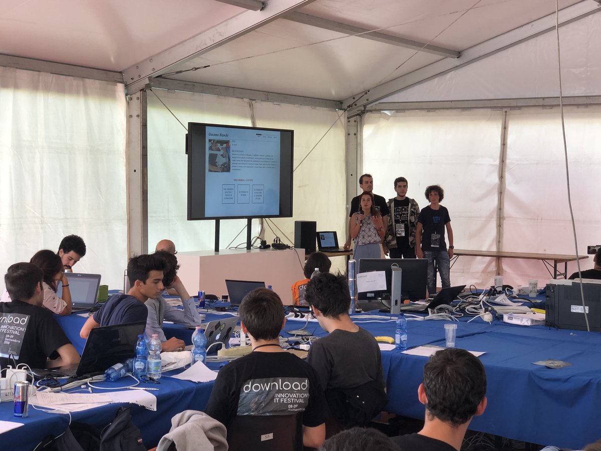 Finita ufficialmente la super maratona dello sviluppo e Partita la fase di presentazione #app #hackathon #downloadinnovation