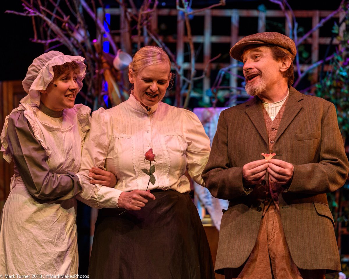 MarkMakesPhotos's tweet photo. More of my production photos of #TheSecretGarden at @deaton_theatre #wansteadfringe A #DaveSimpson #musical produced by @hordernciani directed by @Theatrerob set by #AliceBurridge beautifully lit by #ChrisTindall Final show 3pm today #theatrephotography #musicaltheatre #actingdog https://t.co/qILmE96VAV