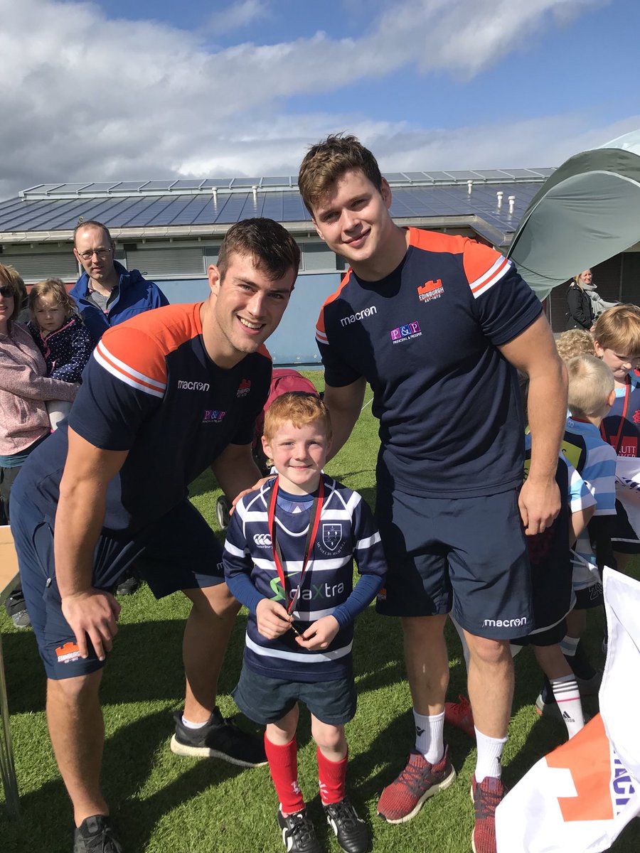 Other rugby tournament an other medal 🥇 presented by 2 Edinburgh rugby players