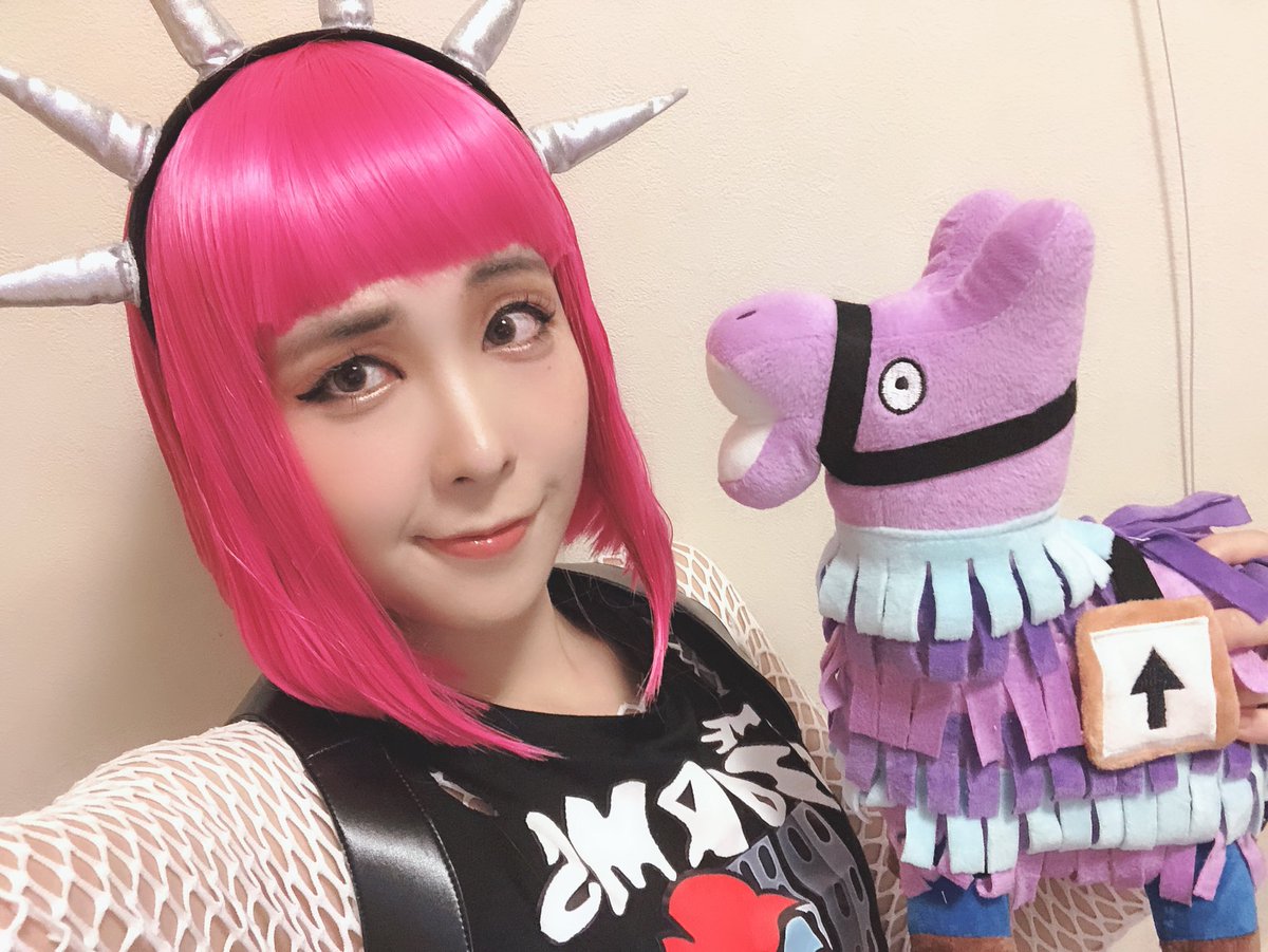 こあ Di Twitter パワーコードちゃん練習ㅎㅎ 眉毛は普段メイクの上から被せたせいで変だけど見逃してㅎㅎ Tgs 2日目はこの子ですㅎㅎ Fortnite フォートナイト フォートナイトコスプレ