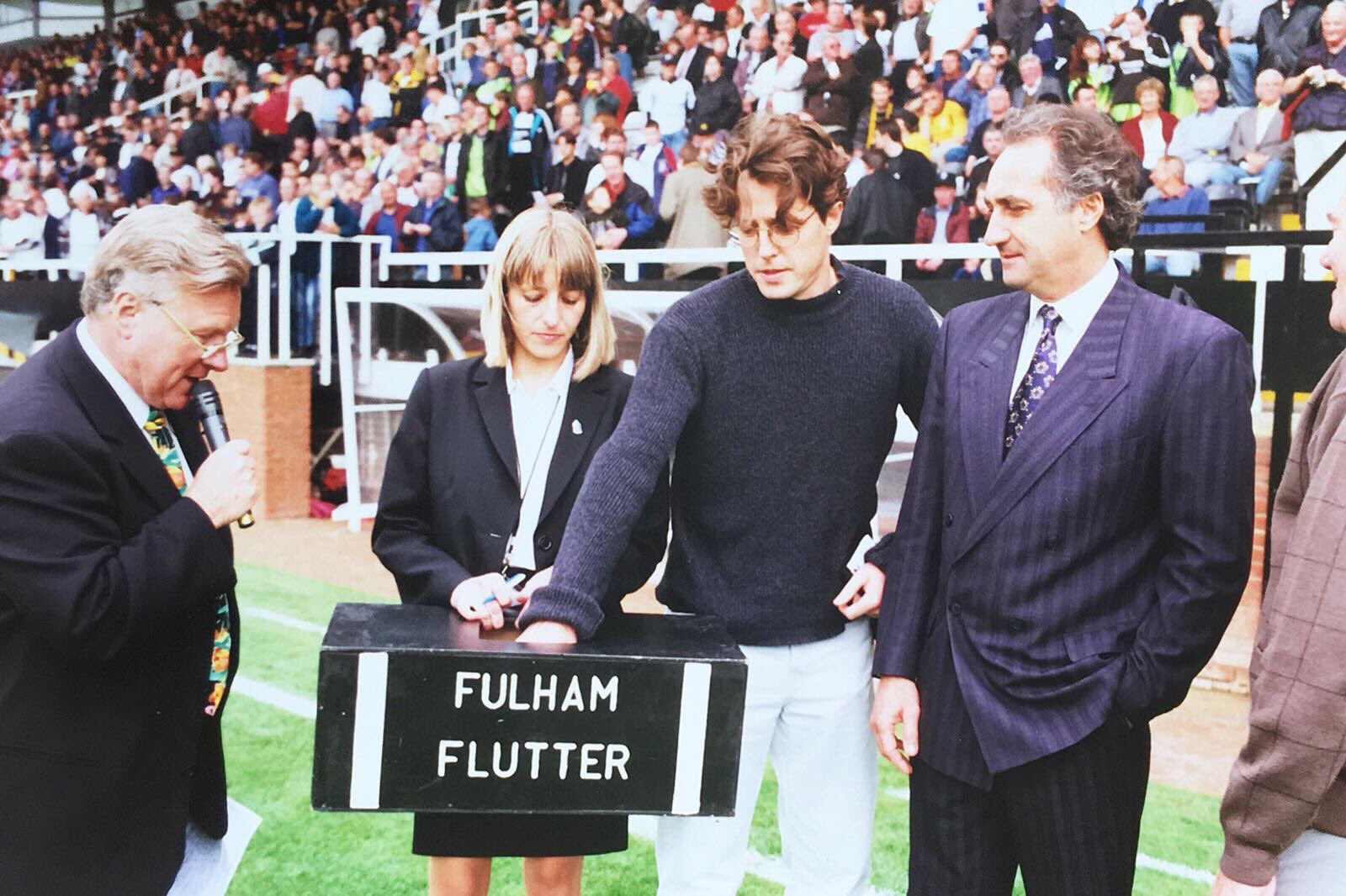 Happy birthday to Hugh Grant, my second favorite Fulham supporter named Hugh. 