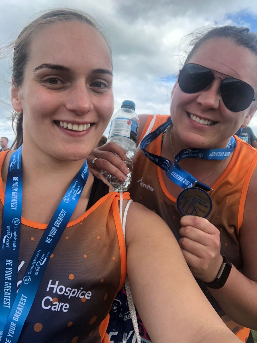 StGilesHospice's tweet photo. Well done #teamstgiles - those smiles say it all! #GreatNorthRun https://t.co/2FCsdttlYt