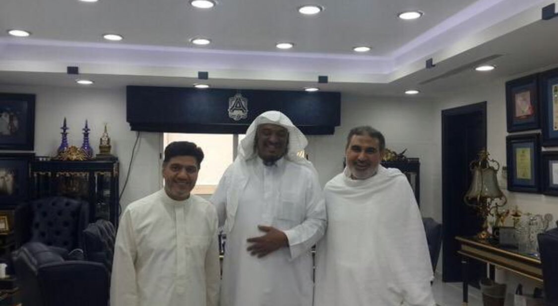 Hedaj2030's tweet photo. #عبدالصمد_القرشي_يسيي_للاناث علاقته بالاخوان المسلمين قريباً راح أفضحها يا عطرجي يا صوفي يا مزور الأنساب https://t.co/j79CaYcuuO