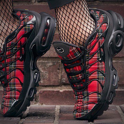 plaid nike tn