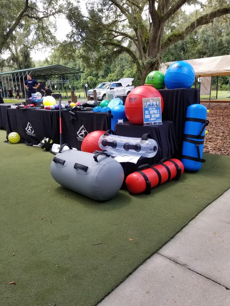 Oatesspecialty's tweet photo. Game changing things at this summit! Differential Learning, Constraint Led Approach, and Khaos Training explained and applied! #summit2k18 @FLBaseballRanch https://t.co/jxqhuvUHG3