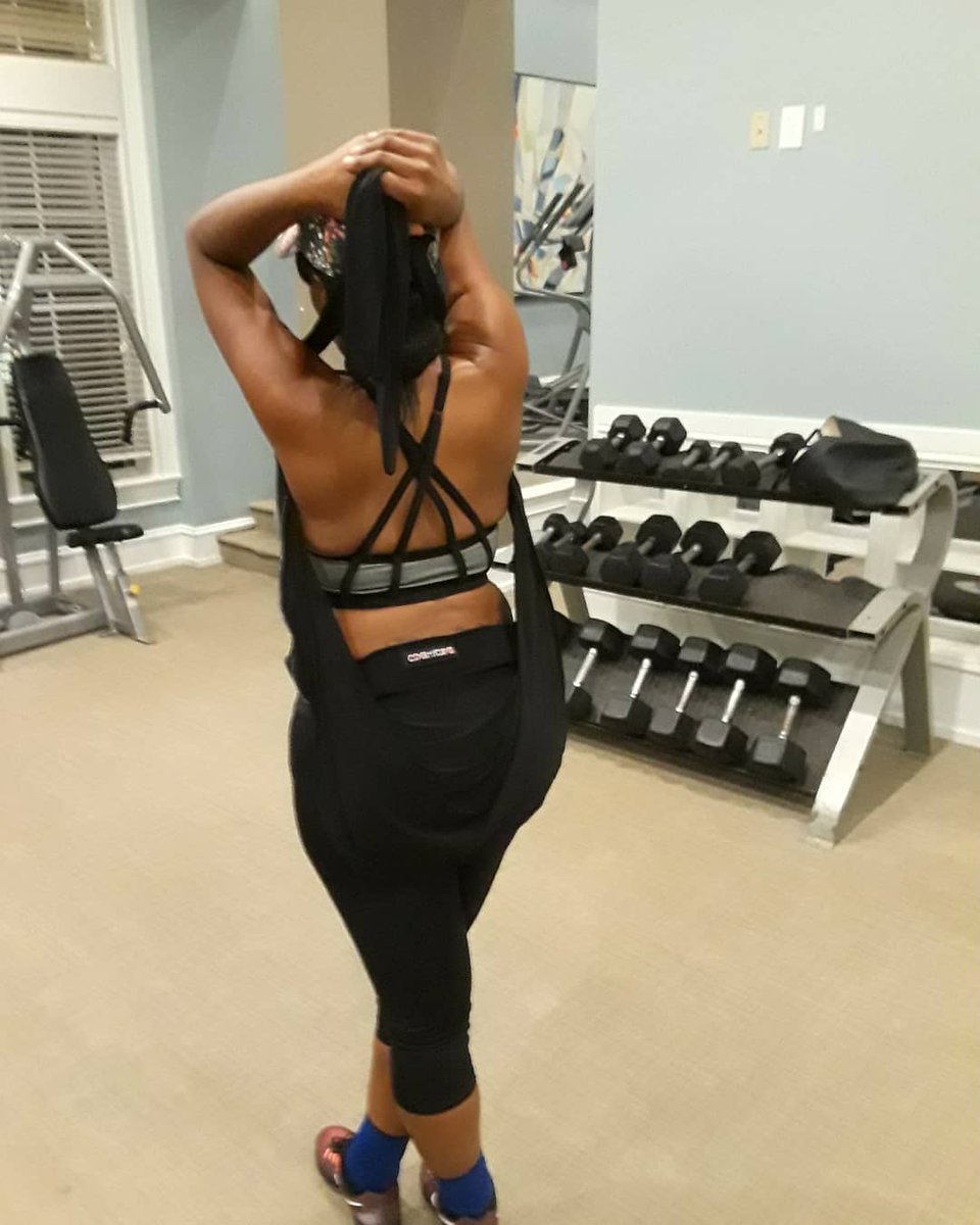 CoverMyCurves's tweet photo. https://t.co/cjDoeVq9yR https://t.co/5zJ8sxYKO8