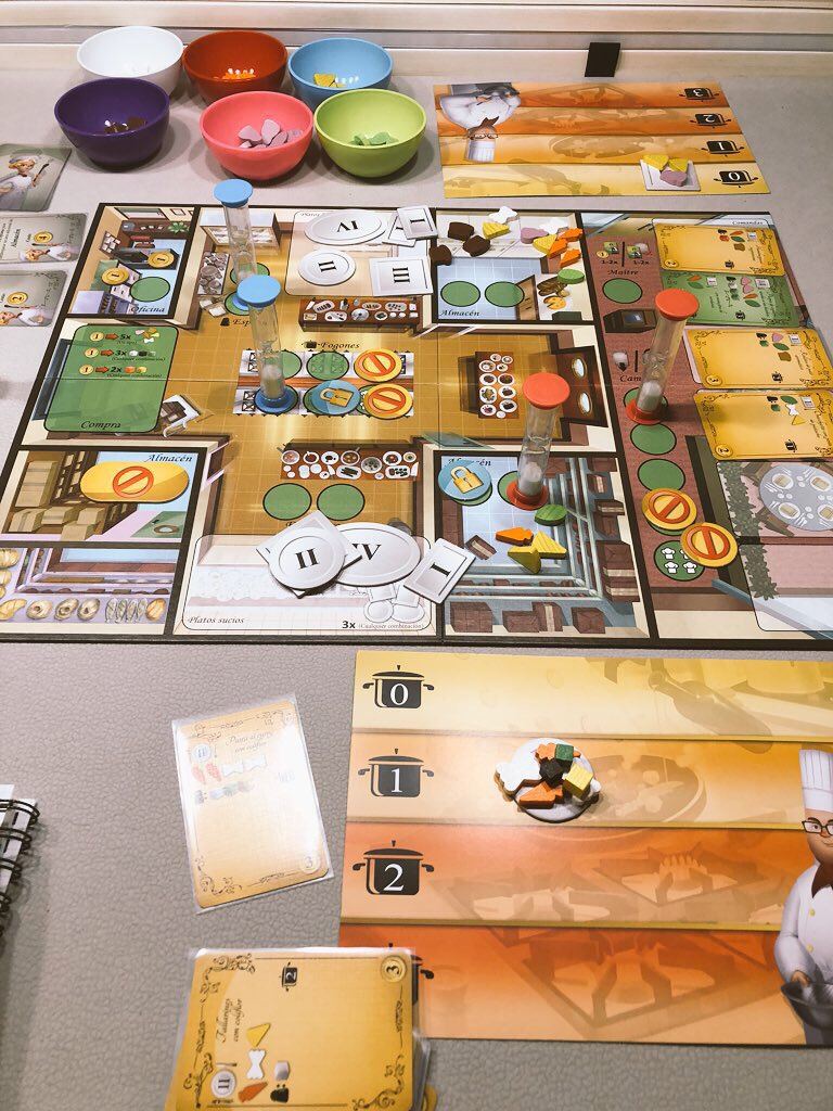 De_2a4's tweet image. Que estrés en la cocina con este #kitchenrush que teníamos muchas ganas de probarlo, ciertamente @DocOcio tenía razón jejejeje. Habra que darle muchas más partidas por aquello de mejorar en la coordinación 🤦🏻‍♀️