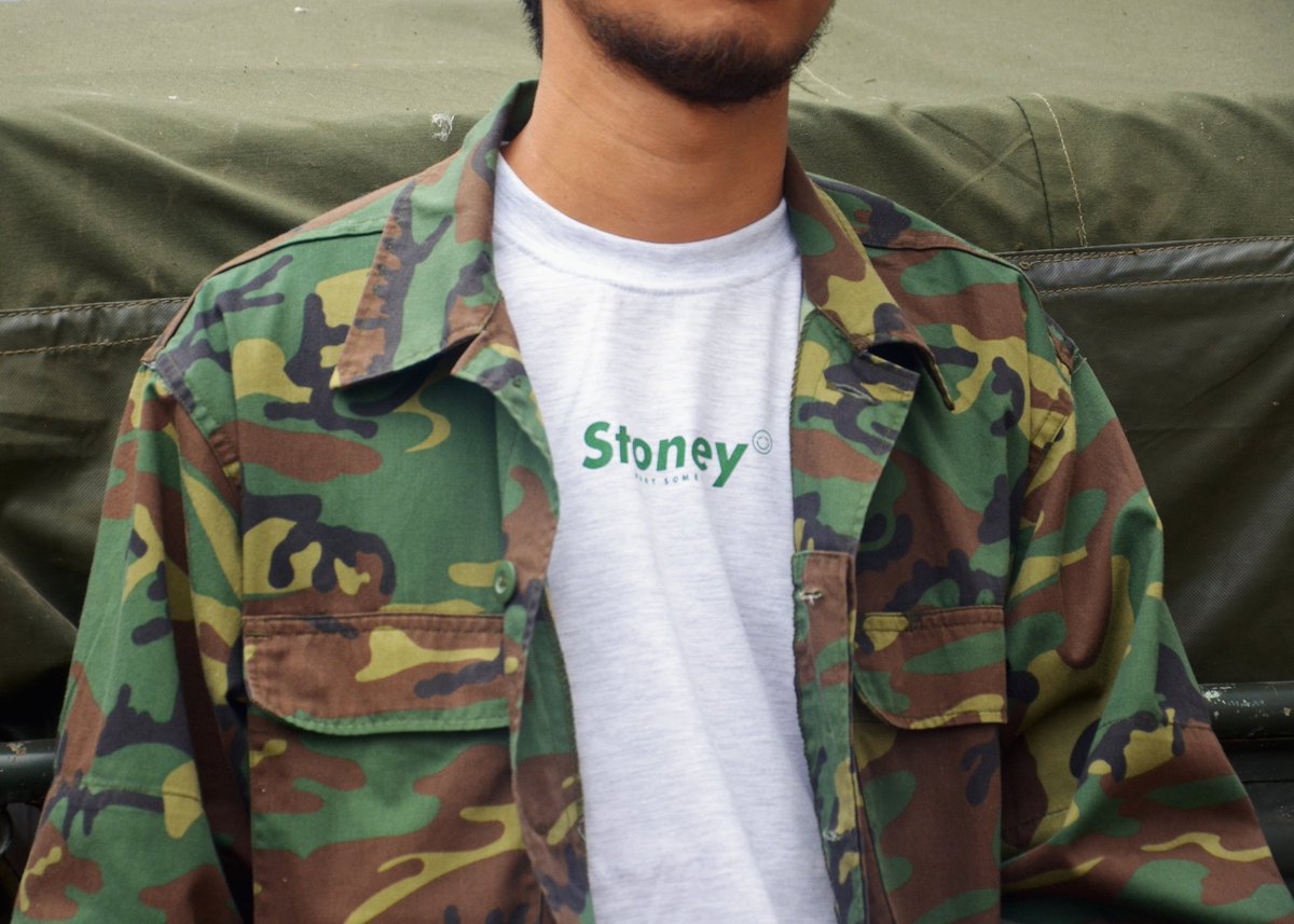 stoney_mob's tweet image. Stoney Logo Font tees (white misty) still available! Size: M, XL, XXL

Order by DM / chat LINE@ (see bio).

#stoney #stoneymob #basictees #basic #tees #kaos #stonedwear #streetwear #misty #green #smile