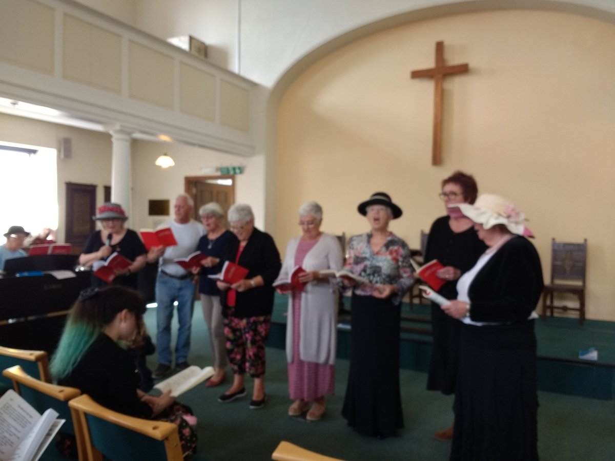 Pabulumcafe's tweet photo. Songs from WW1 at Pabulum - Wymondham's Vintage Day #vintageday #wymondham #pabulumcafe #dementiacafe https://t.co/SLYdL6VQ7Z