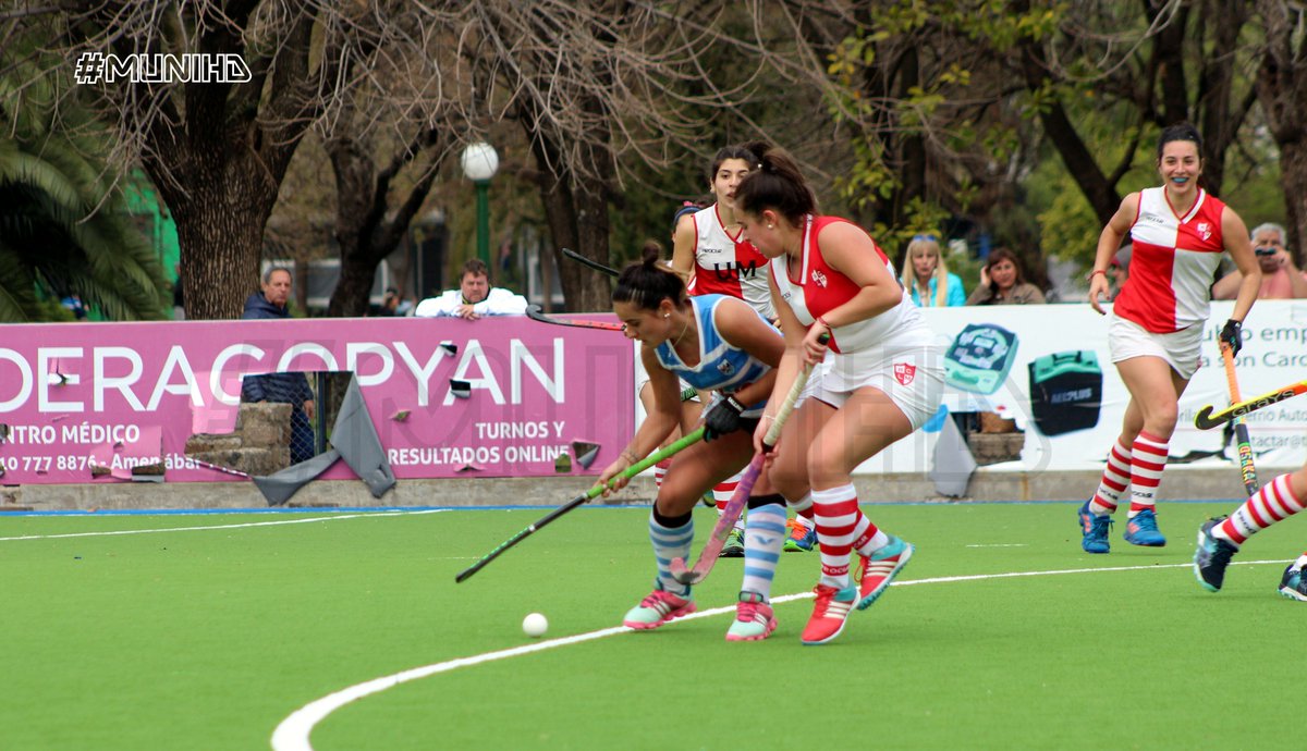 HockeyMUNIHD's tweet photo. #THMD2018 #02F05F #CiudadC Vs #LosMatreros #SEXTA en #CCBAHockey By #MuniHD @DosOhms https://t.co/NE2pkaN7yy
