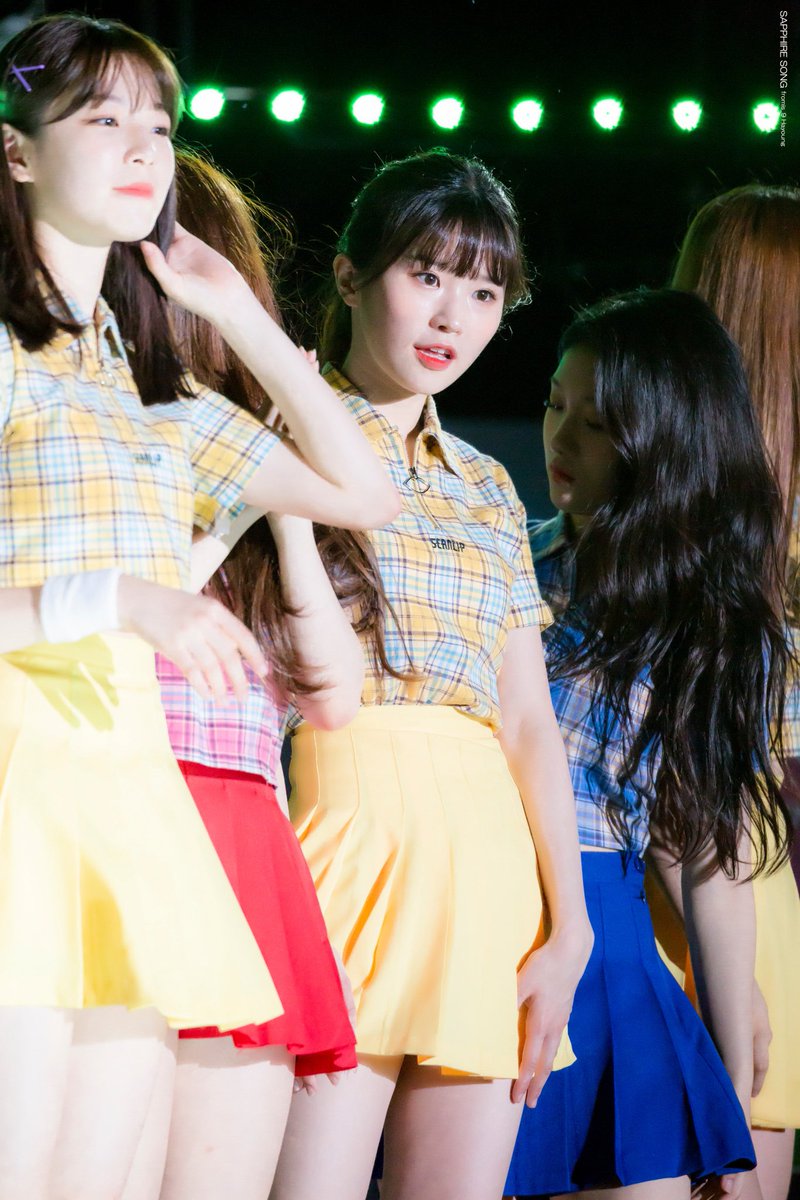 archiveshayoung's tweet image. 180901! | © sapphire song
↠#송하영 #프로미스나인 ˊ˗