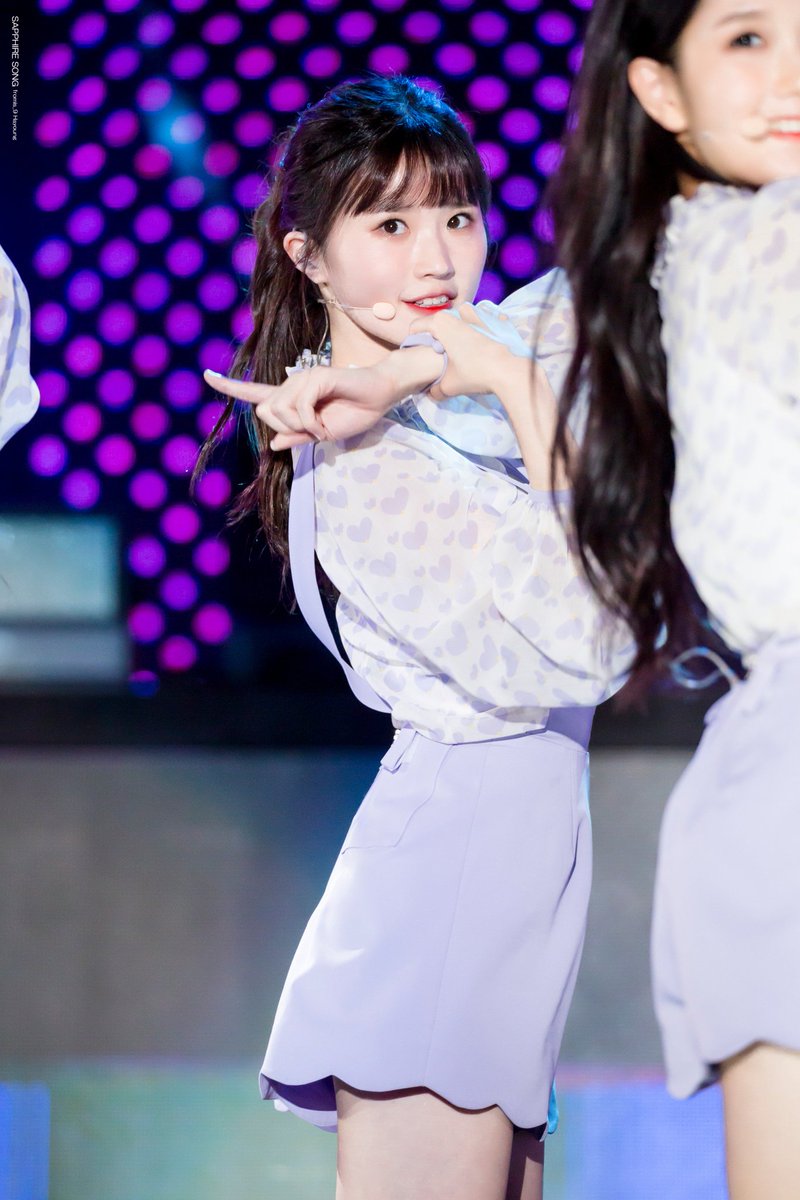 archiveshayoung's tweet image. 180901! | © sapphire song
↠#송하영 #프로미스나인 ˊ˗