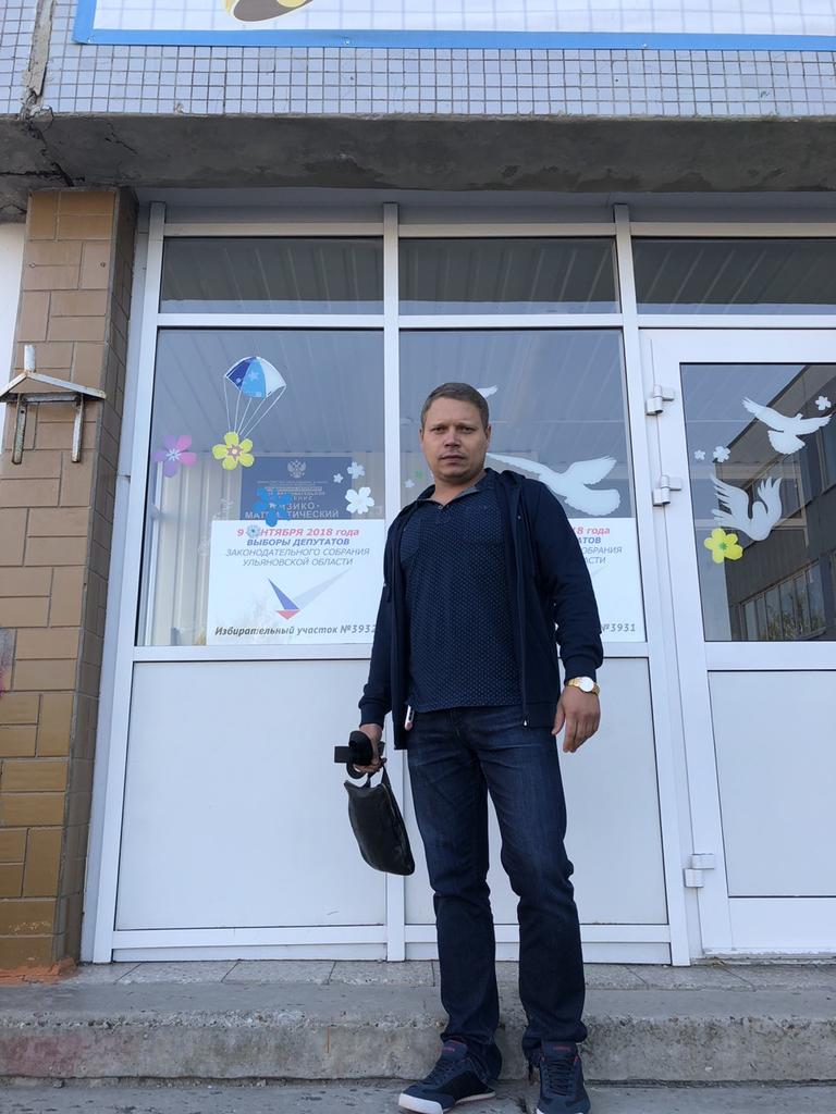 Я сделал свой выбор, не буду скрывать - проголосовал за самую многочисленную партию "Единая Россия". Вместе мы сможем больше!
