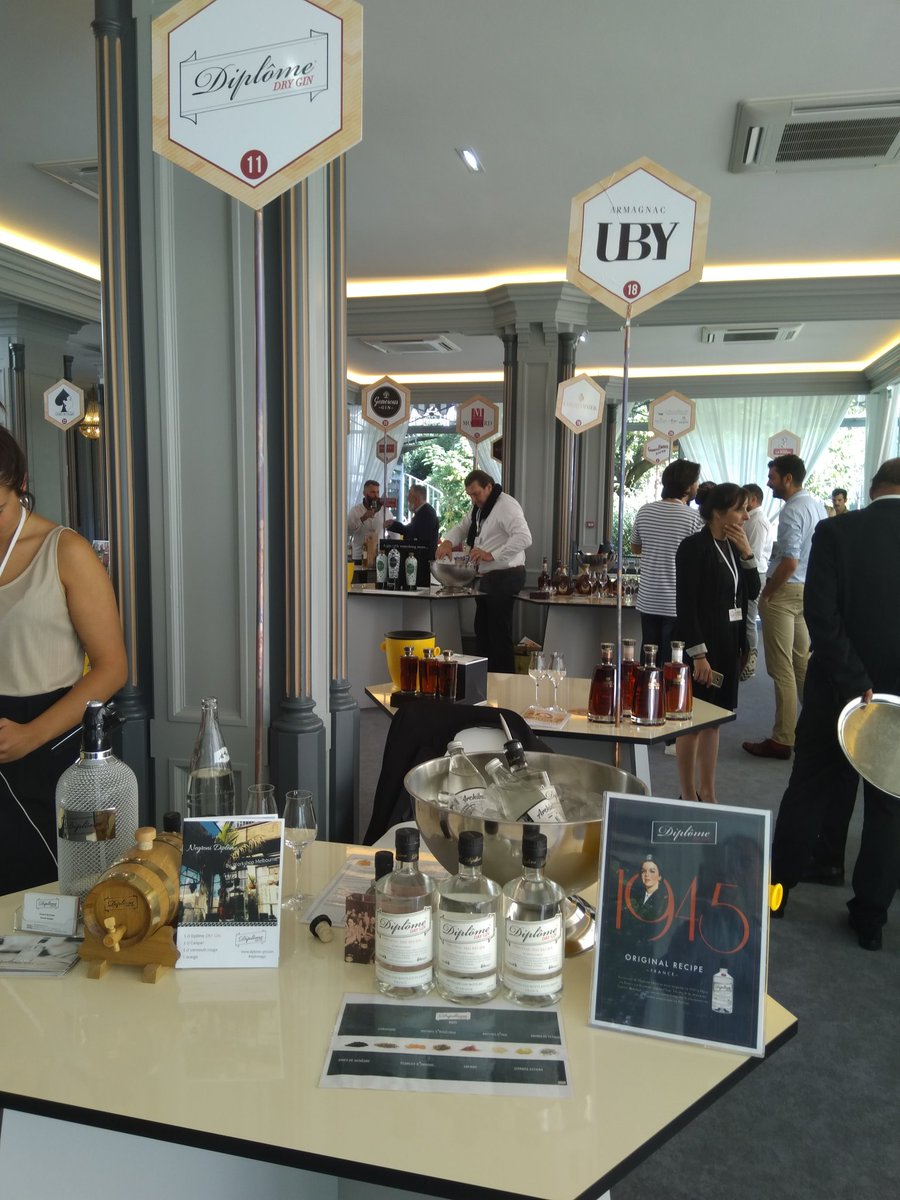 Meet us in #paris #franxequintessence #gin #diplomegin <a href="/FraQuintessence/">France_Quintessence</a>
