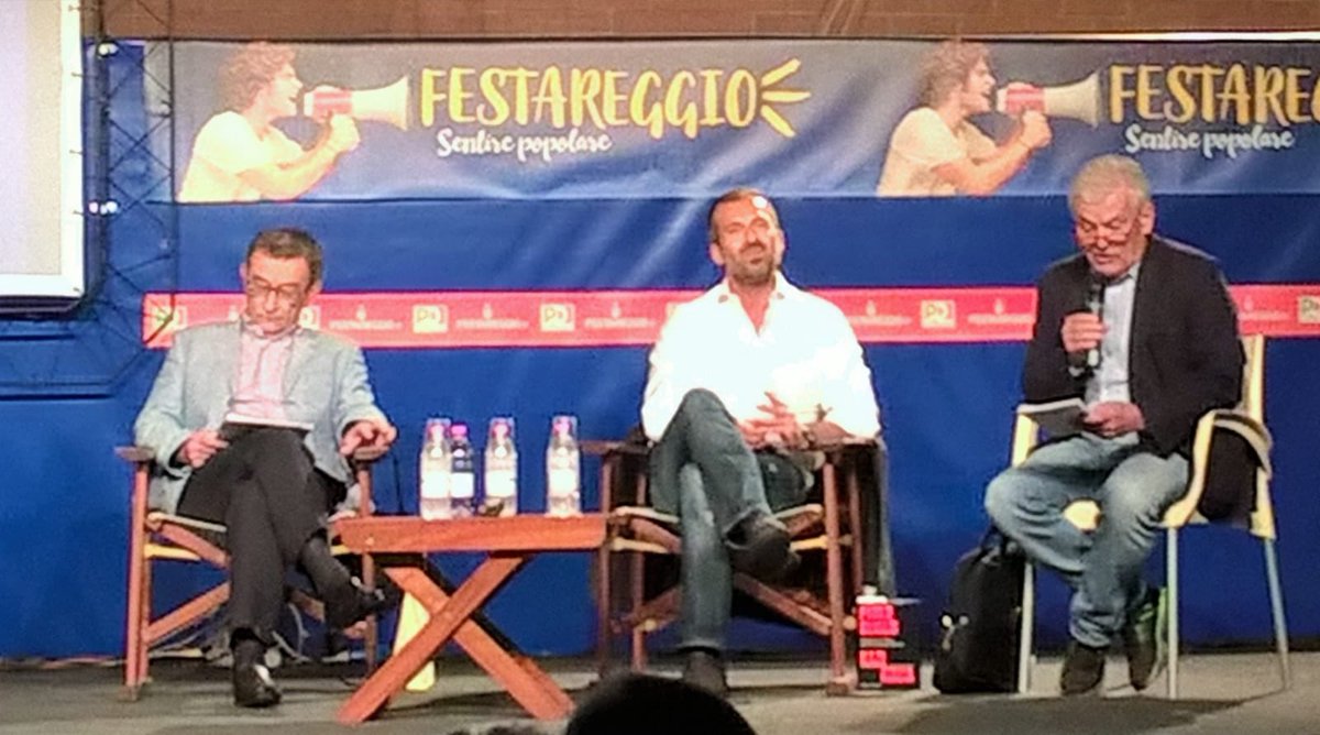 Straordinaria serata #NazItalia a <a href="/FestareggioLive/">Festareggio</a>. Tanta gente, entusiasmo e buon cibo. Grazie a tutti! 

<a href="/PdReggioEmilia/">Pd Reggio Emilia</a> <a href="/pdnetwork/">Partito Democratico 🇮🇹 🇪🇺</a> <a href="/anpireggio/">ANPI Reggio Emilia</a> @arci_re <a href="/ERCGIL/">CGIL Emilia-Romagna</a> @istitutocervi <a href="/Istoreco/">Istoreco</a> #antifa #nonazis #nofascism #iosonoantifascista #9settembre #domenica #libro #libri #anpi