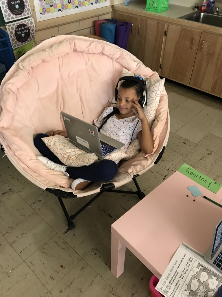 a_lugenbeel's tweet image. @SteveSchoolofED my #firstweeksuccess was successfully implementing flexible seating. My kids and I are learning together how to make it work and they’re loving the seating choices!