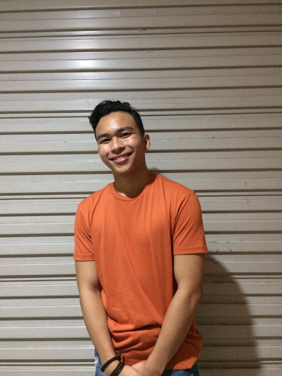 princeboobb's tweet photo. Wla koy blagir pics from last night :((( anw skl haha #CEklab
P.s. kung pangit ko mag pic, mas pangit ky @juliebeleta21 😔 https://t.co/ppe1IG5r1w
