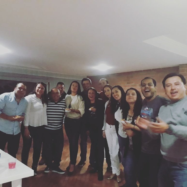 MarcelaMojica's tweet image. Amé verlos de nuevo 😘😍 #Prom96