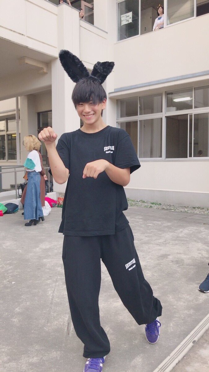 shibudan71's tweet photo. おめめが細い新部長！！💖🦊
渋舞を頼んだ！😌🤟

【@bboy__Ryo 】
from. @shibushibu72 https://t.co/Wso9WQYofx