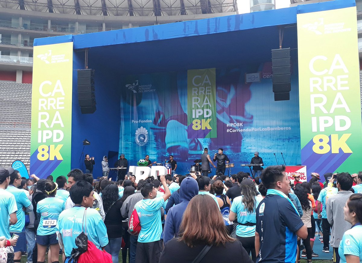 ipdperu's tweet photo. #IPDEnVivo Autoridades del #IPD también son parte de la fiesta del #IPD8K #CorriendoPorLosBomberos que tuvo como llegada el Estadio Nacional. @jferrari5 @JDENPERU @MineduPeru @Agencia_Andina @noticias_tvperu @DiarioElPeruano https://t.co/sUUNFiq0y2