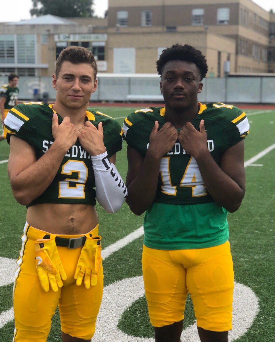 coop5_'s tweet photo. Happy Birthday bro love you 🤟🏾 #calfmonster @CadenKo1esar https://t.co/Ywja9apwmE