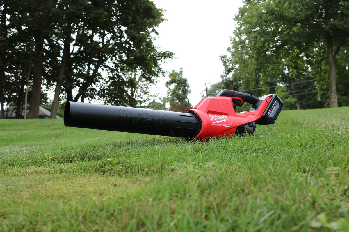 Pretty soon those leaves will begin to drop. The Milwaukee 2724 M18 FUEL Blower has the power to clear from 15', reaches full throttle in under second and delivers 450 CFM and 120 MPH output. Check this blower and other Milwaukee OPE at Tools Plus: ow.ly/IN4I30lJSh7
