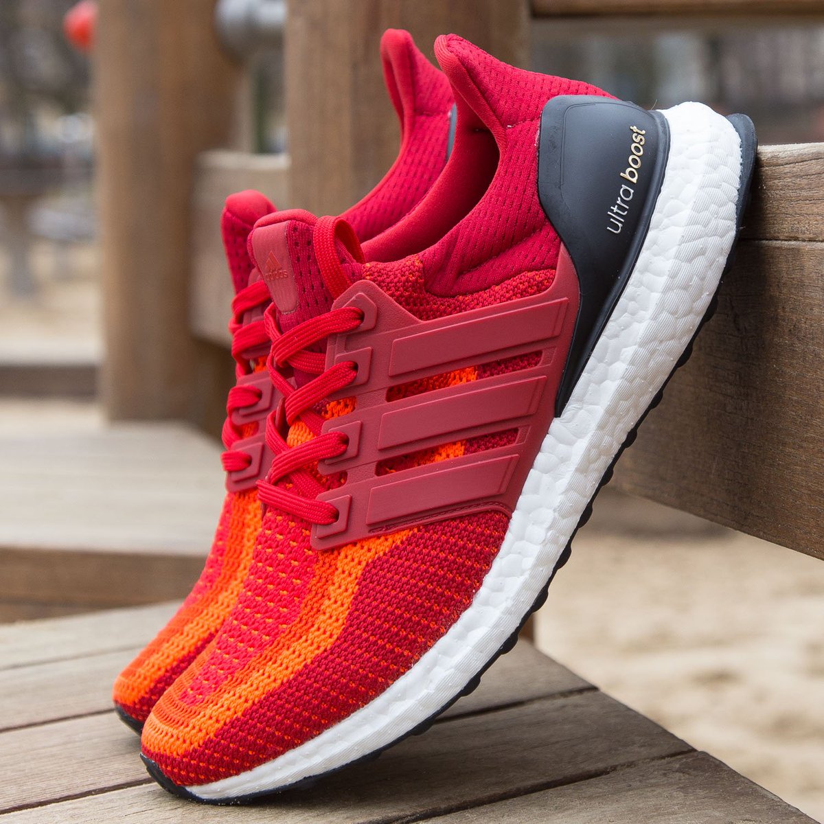 ultra boost 2.0 red gradient