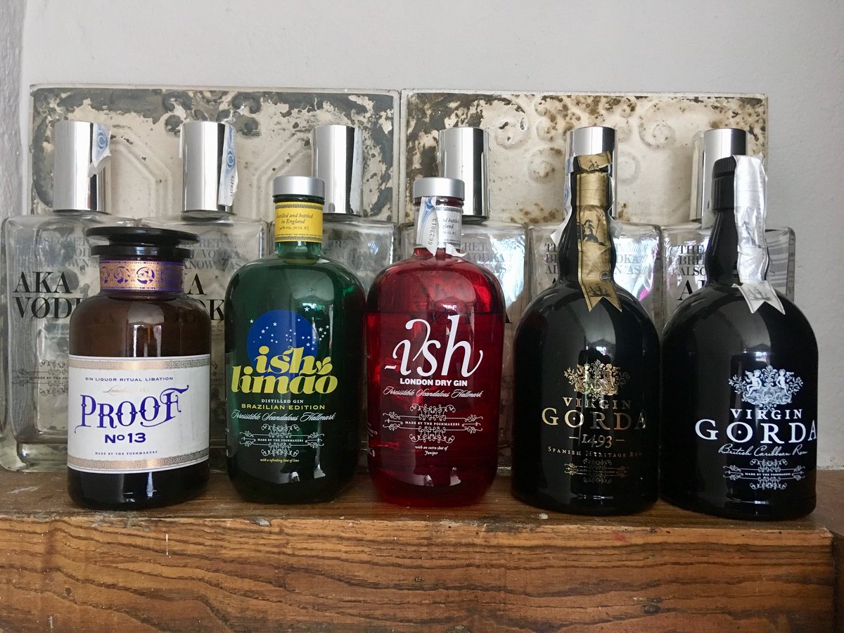 #theposhmakers corner

#proof13ginliquor #theuniqueginliquor
#ishgin
#ishlimao
#virgingordarum
#virgingorda1493rum
#akavodka

#finishyourginandbegintosin #yourpunishment #irresistiblescandaloushallmark  #gin #londondrygin #rum #vodka